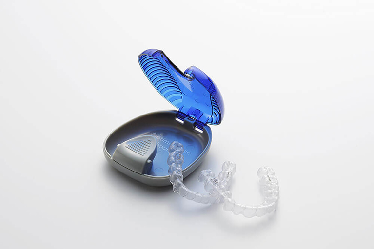 歯が痛くなる前にマウスピース型歯科矯正装置（インビザライン）なら！